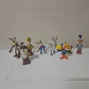 Vintage Warner Bros. Looney Tunes Figures Set Of 8